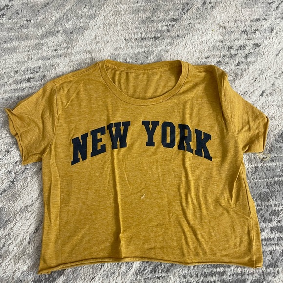 Mustard size medium New York crop top - Picture 1 of 1